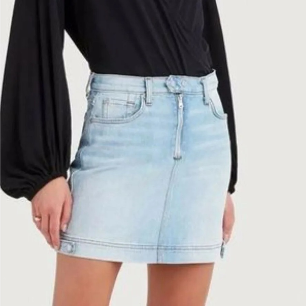 7 FOR ALL MANKIND | Light Wash Denim Mini Skirt